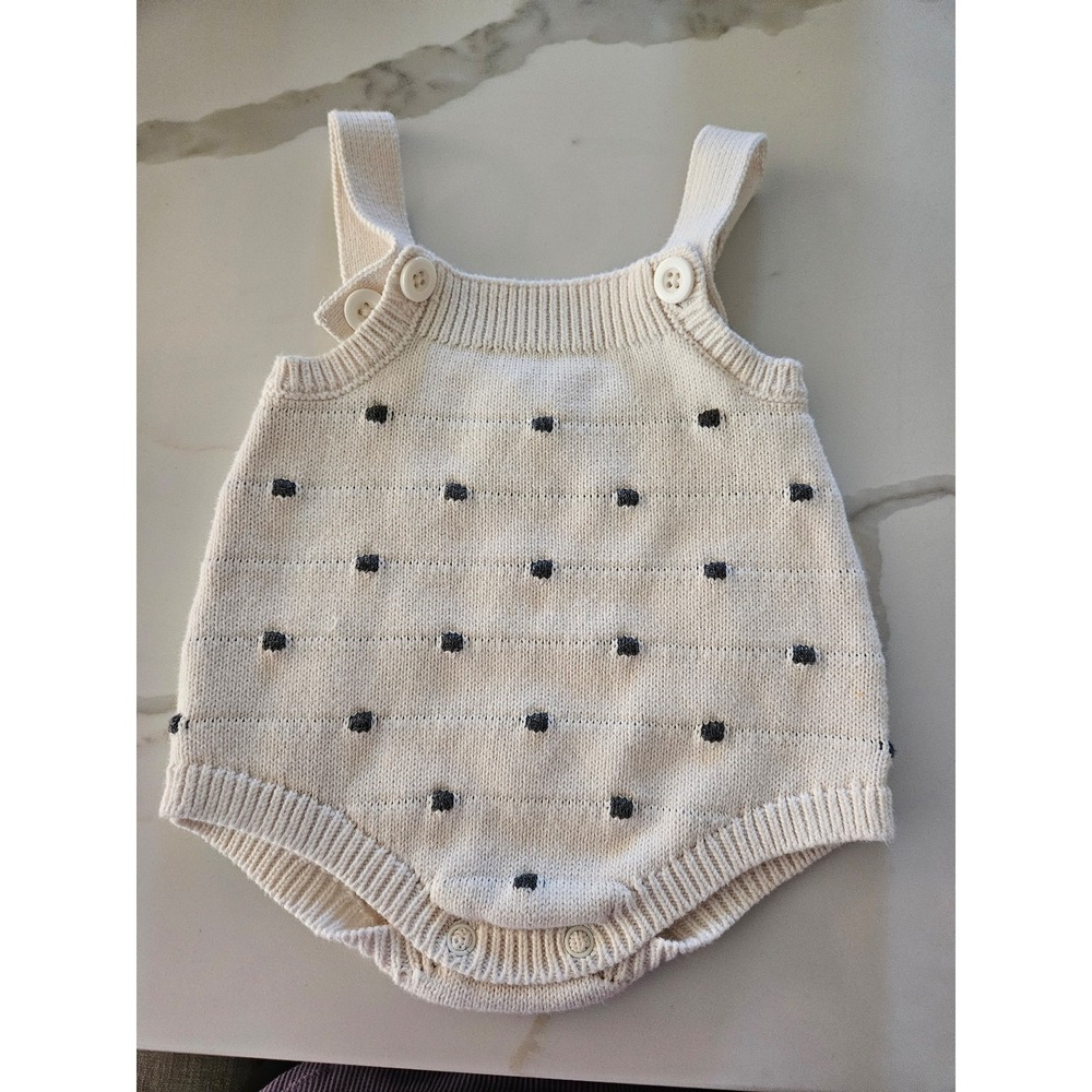 Cat and jack baby romper 0-3 mos